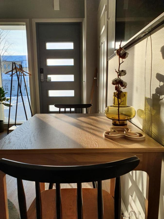 Apartment 7, Air-conditioned, 1 Free Parking, Calm Own Entrance Jyvaskyla